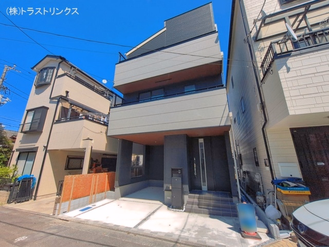 新築戸建て 江戸川区西葛西8丁目 1号棟 完成