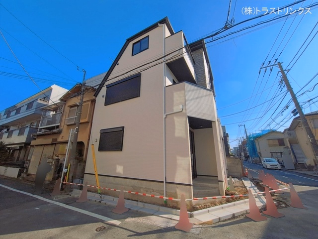 新築戸建て 江戸川区松島16期 1号棟 外構