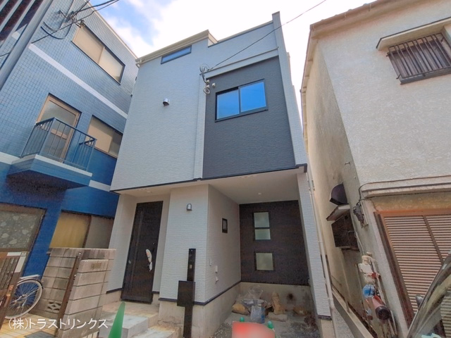 新築戸建て 江戸川区東小松川107　1棟 1号棟 外構