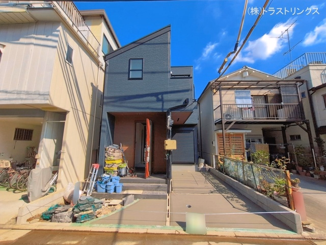 新築戸建て 江戸川区春江町5丁目 1号棟 外構