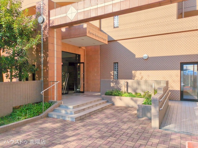 愛知県名古屋市港区木場町のマンション『スペリア名南コンフォート』外観写真 2024年11月12日撮影