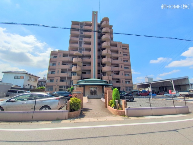 愛知県あま市中萱津五反田のマンション『ラドーニ甚目寺大地の館』外観写真 2025年7月22日撮影