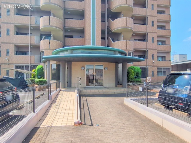 愛知県あま市中萱津五反田のマンション『ラドーニ甚目寺大地の館』外観写真 2025年7月22日撮影