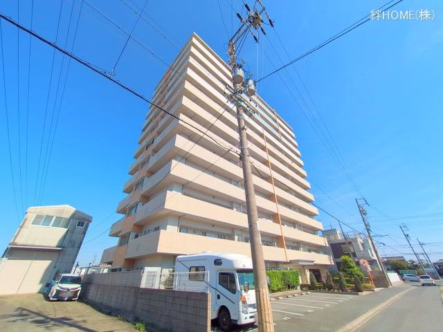 愛知県名古屋市中川区東起町4丁目のマンション『ファミリアーレ東起』外観写真 2025年10月29日撮影