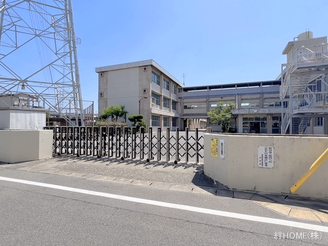 愛西市立佐屋中学校