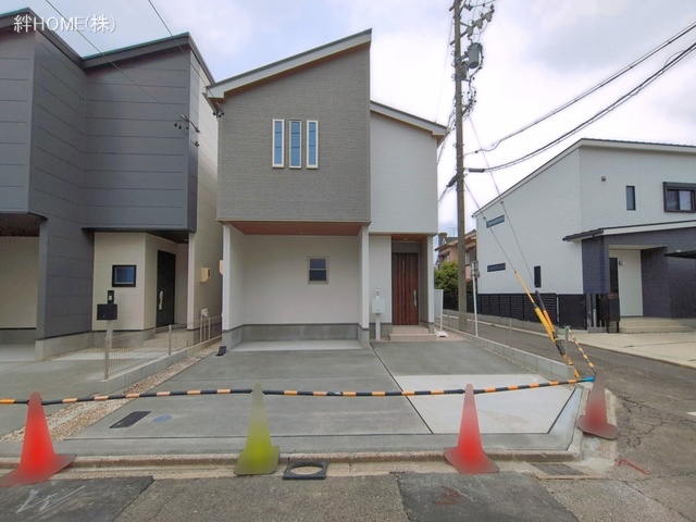 愛知県名古屋市中村区日比津町４丁目の新築戸建て外構写真 2026年4月14日撮影