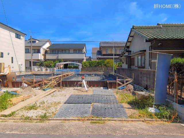 愛知県名古屋市中村区諏訪町２丁目の新築戸建て基礎写真 2026年7月14日撮影