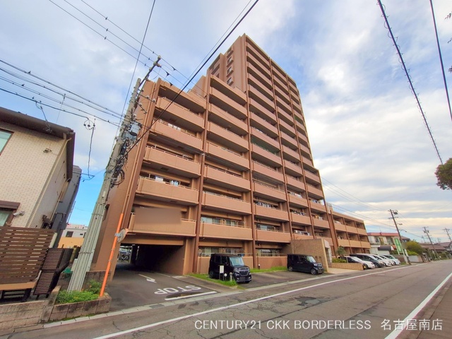 愛知県東海市高横須賀町浜田のマンション『サンマンションアトレ横須賀III』外観写真 2025年10月22日撮影