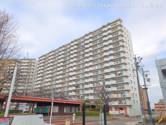 愛知県名古屋市緑区鳴海町字小森のマンション『サンヴィラ野並B棟』外観写真 2025年12月22日撮影