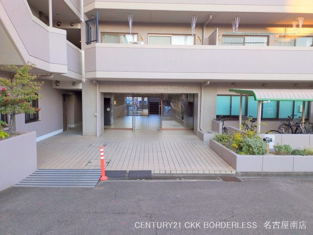 愛知県東海市名和町塚森のマンション『チッタ名和』外観写真 2025年1月21日撮影