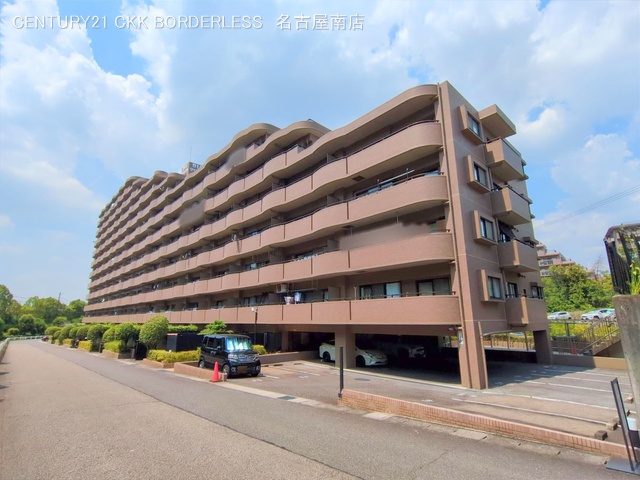 愛知県日進市栄５丁目のマンション『ダイアパレス日進』外観写真 2025年8月21日撮影