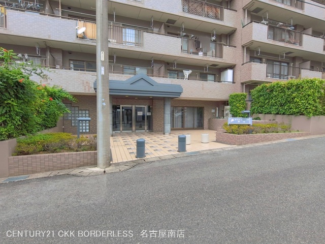 愛知県日進市栄４丁目のマンション『ライフウェルズ日進』外観写真 2026年6月8日撮影