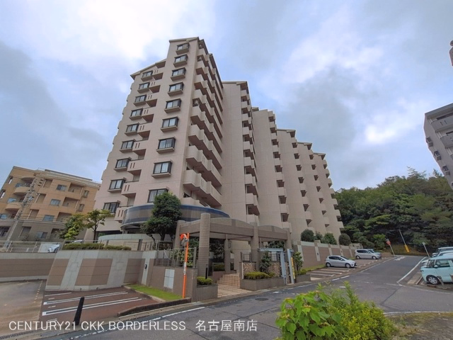 愛知県日進市栄４丁目のマンション『グローリアスヒルズ日進第五』外観写真 2026年7月1日撮影