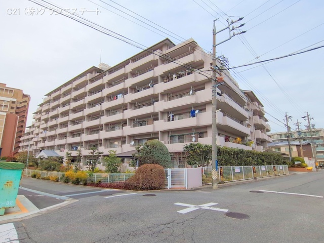 愛知県岡崎市柱曙１丁目のマンション『ユニオンハイツ岡崎』外観写真 2025年11月30日撮影