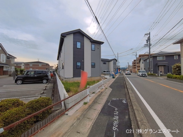 愛知県岡崎市中島町字紅蓮の新築戸建て外構写真 2026年6月23日撮影