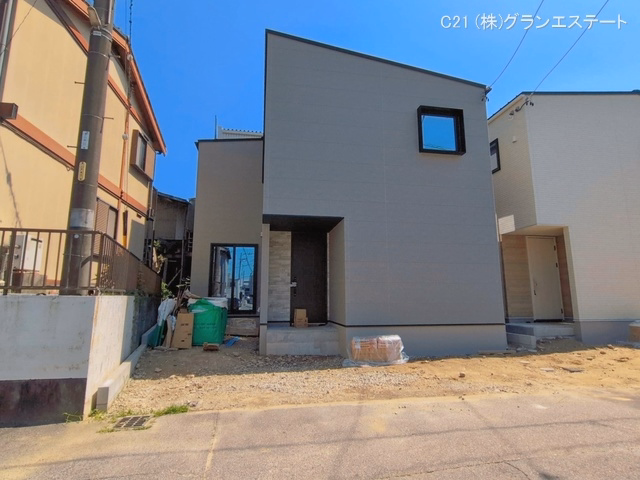 愛知県岡崎市栄町5丁目の新築戸建て外構写真 2026年7月8日撮影