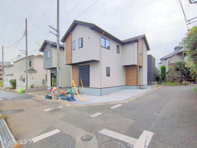 埼玉県さいたま市緑区大字三室の新築戸建て完成写真 2025年10月22日撮影