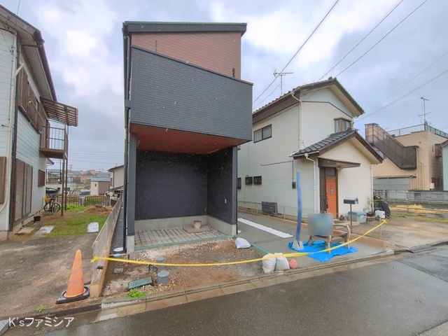 埼玉県さいたま市緑区大字中尾の新築戸建て外構写真 2026年3月30日撮影