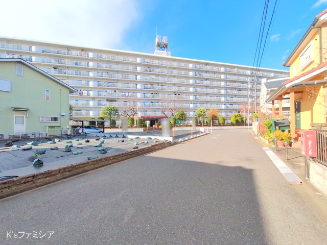 埼玉県北足立郡伊奈町大字小室の土地更地・土地写真 2025年12月4日撮影