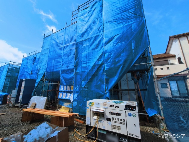 埼玉県さいたま市岩槻区上野1丁目の新築戸建てシート写真 2026年3月9日撮影