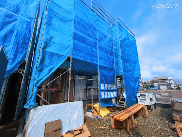 埼玉県さいたま市岩槻区上野1丁目の新築戸建てシート写真 2026年3月9日撮影