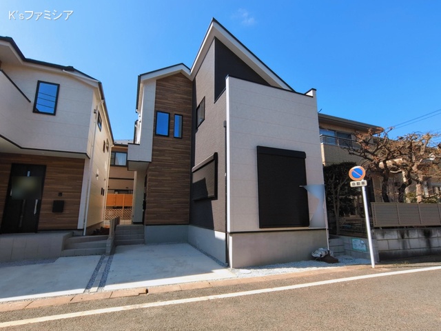 埼玉県さいたま市岩槻区東岩槻3丁目の新築戸建て完成写真 2026年3月15日撮影