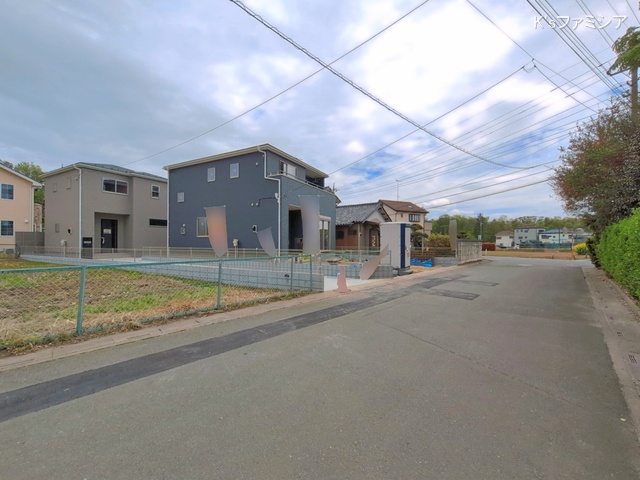 埼玉県北足立郡伊奈町中央１丁目の新築戸建て外構写真 2026年4月14日撮影