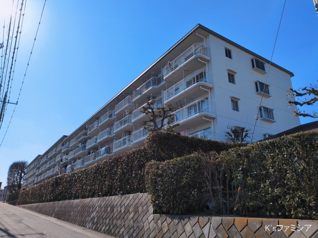 埼玉県さいたま市見沼区大字小深作のマンション『大宮七里ハウス』外観写真 2026年3月10日撮影