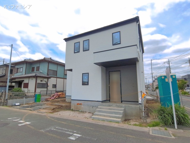 埼玉県北足立郡伊奈町栄4丁目の新築戸建て外構写真 2026年6月5日撮影