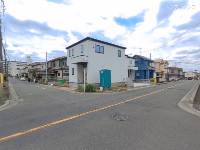 埼玉県北足立郡伊奈町栄4丁目の新築戸建て外構写真 2026年6月5日撮影