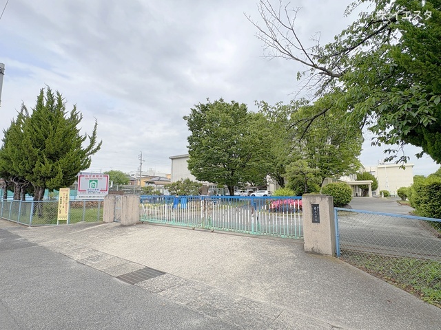 春日井市立白山小学校　距離250m