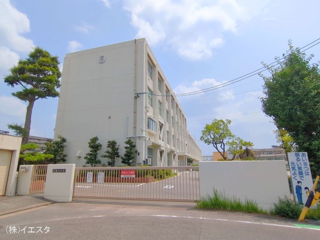 尾張旭市立白鳳小学校 距離350m