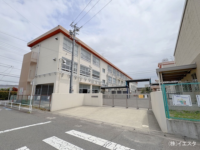 春日井市立小野小学校　距離1300m