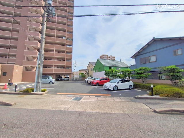 愛知県尾張旭市東栄町4丁目のマンション『アピエス三郷』外観写真 2025年9月2日撮影