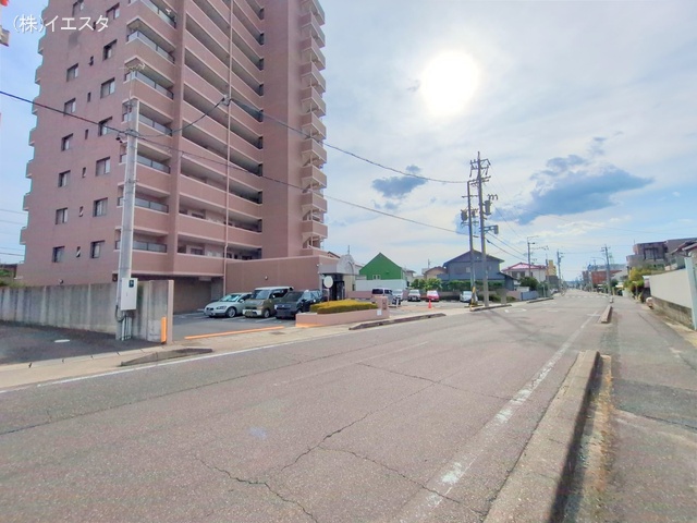 愛知県尾張旭市東栄町4丁目のマンション『アピエス三郷』外観写真 2025年9月2日撮影