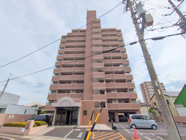 愛知県尾張旭市東栄町4丁目のマンション『アピエス三郷』外観写真 2025年9月2日撮影