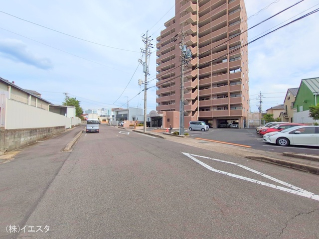 愛知県尾張旭市東栄町4丁目のマンション『アピエス三郷』外観写真 2025年9月2日撮影