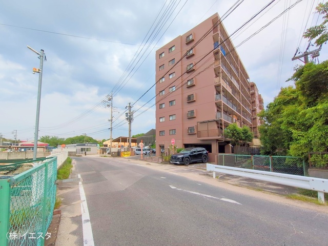 愛知県瀬戸市小坂町のマンション『ユニーブル晴丘B棟』外観写真 2025年5月11日撮影