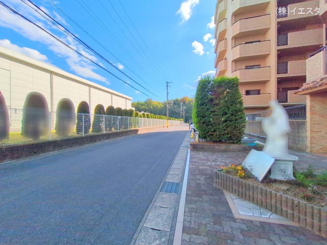 愛知県日進市藤枝町前田のマンション『エルシエロ日進天空の館』外観写真 2025年11月18日撮影