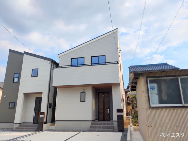 愛知県瀬戸市平町１丁目-新築戸建ての完成写真