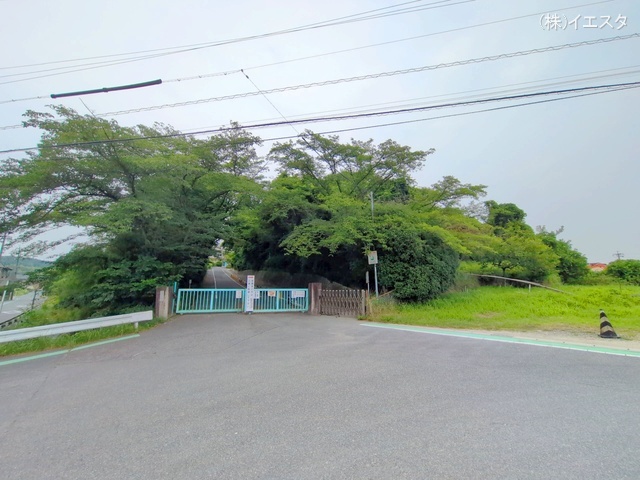 日進市立北小学校　距離350m