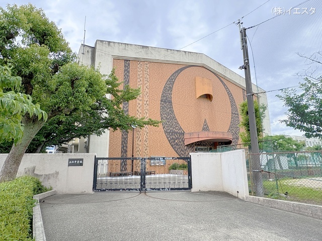 名古屋市立上社中学校　距離850m