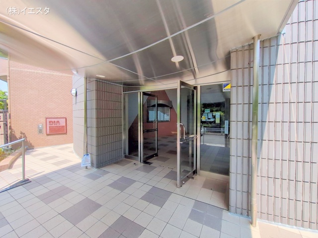 愛知県日進市栄5丁目のマンション『ダイアパレス日進』エントランス写真 2025年8月21日撮影