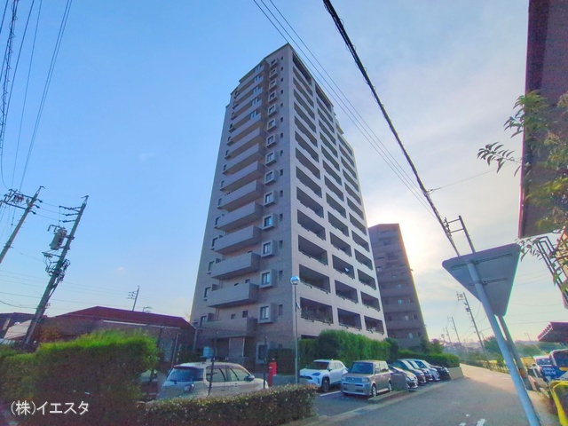 愛知県長久手市鴨田のマンション『ファミール藤ヶ丘2番館』外観写真 2025年9月17日撮影