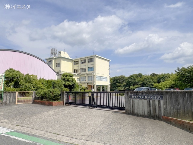 春日井市立神屋小学校　距離980m