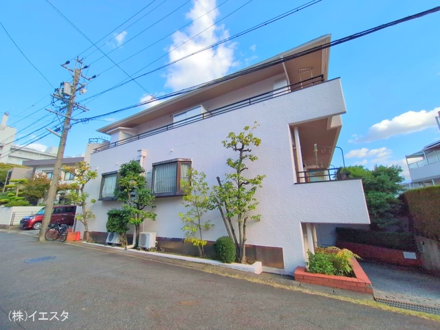 愛知県名古屋市名東区にじが丘１丁目のマンション『荘苑星ヶ丘』外観写真 2025年11月9日撮影