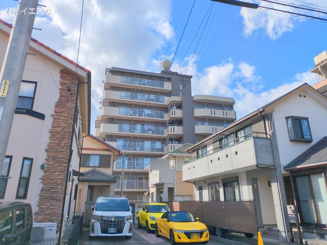 愛知県日進市浅田平子３丁目のマンション『キングスコート赤池』外観写真 2025年11月9日撮影