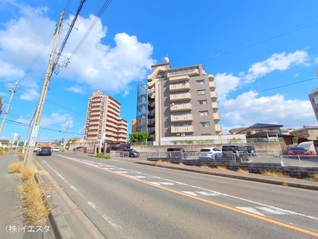 愛知県日進市浅田平子３丁目のマンション『キングスコート赤池』外観写真 2025年11月9日撮影