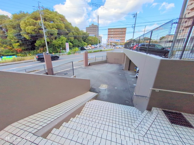 愛知県日進市浅田平子３丁目のマンション『キングスコート赤池』外観写真 2025年11月9日撮影