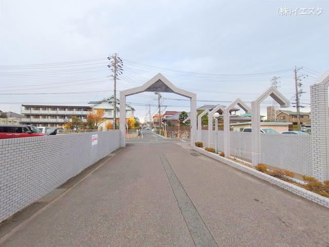 愛知県尾張旭市井田町3丁目のマンション『ラビデンス尾張旭光和』外観写真 2024年12月10日撮影